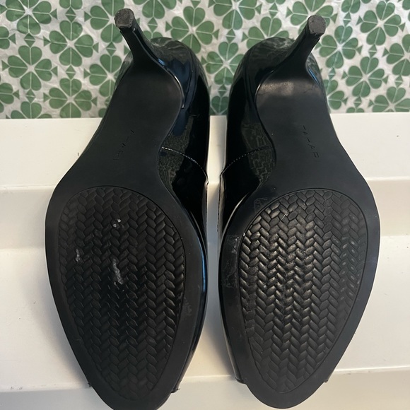 New Womans Open Toed Black Patent Leather Shoes - Picture 3 of 6